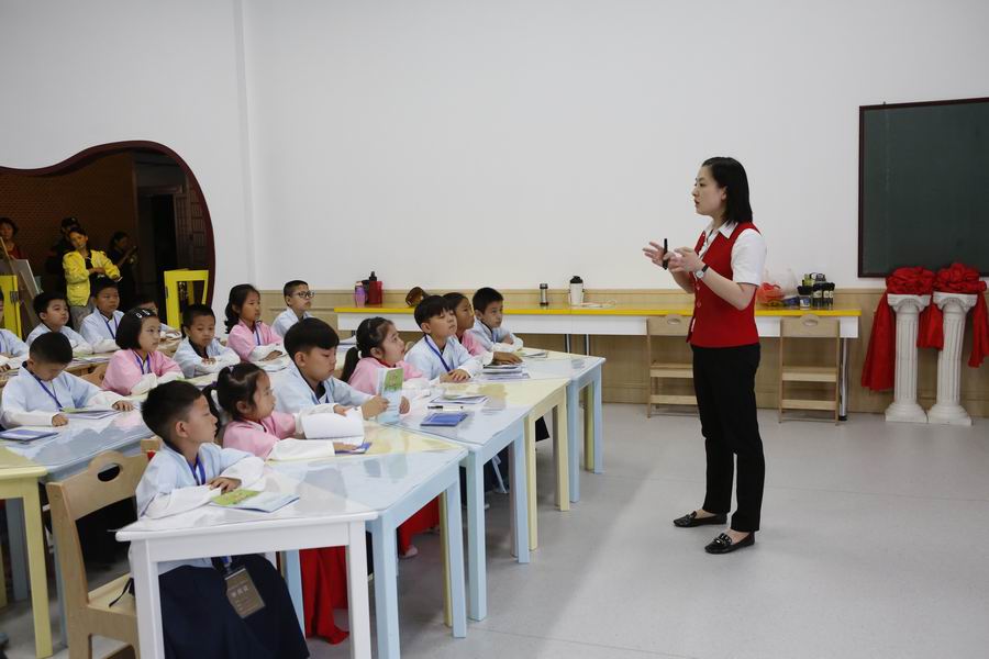 调整大小 博物馆礼仪.JPG