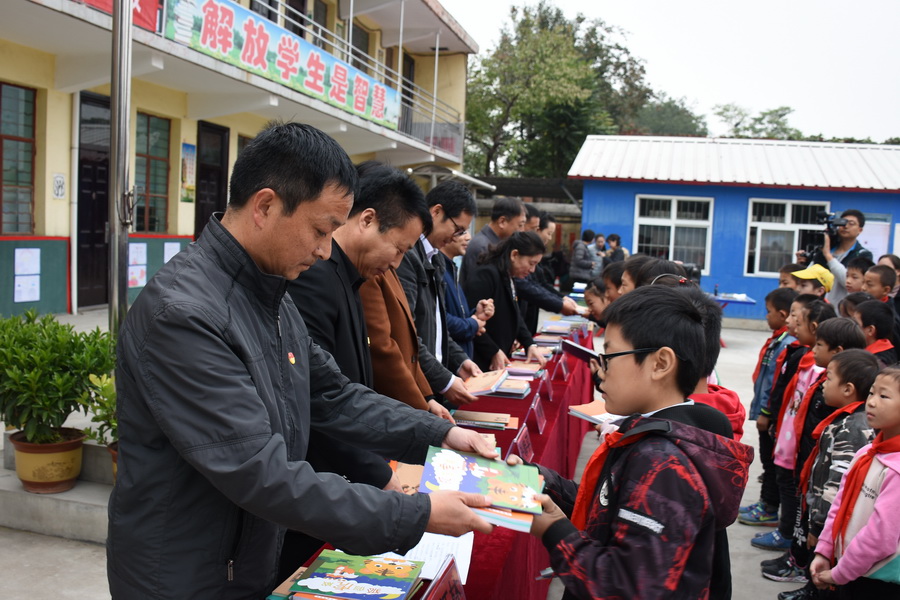 DSC_7827_调整大小.JPG