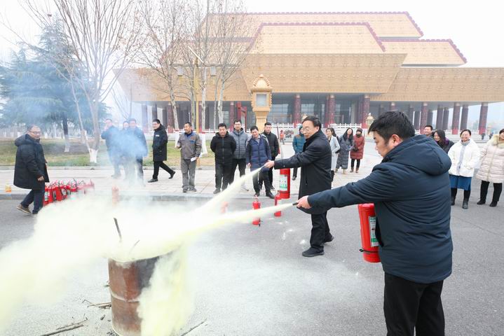 调整大小 image001