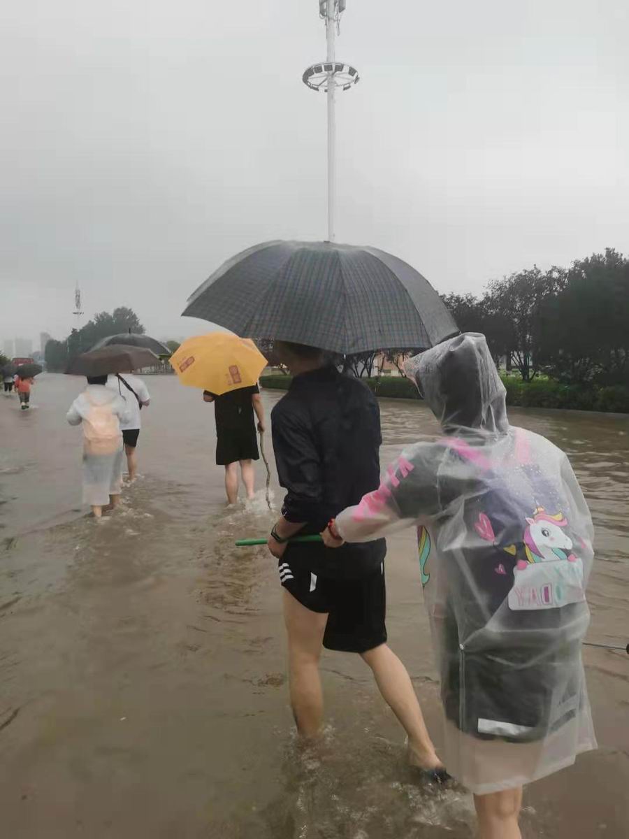调整大小 b577540dac9b77c62fe4dbba9adcdaf