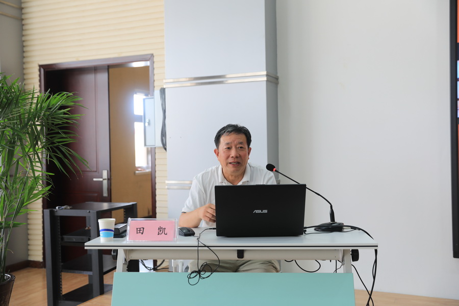 EE5A8400_调整大小.JPG