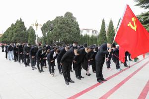 党史教育|中国文字博物馆开展“学党史 祭英烈 传精神”主题党日活动