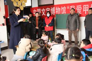 中国文字博物馆宣教部党员主题日 走进南羊店村米兰阳光幼儿园开展“萌娃爱上甲骨文”活动